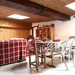 Chez Soi Taverna Alloggio A Courmayeur