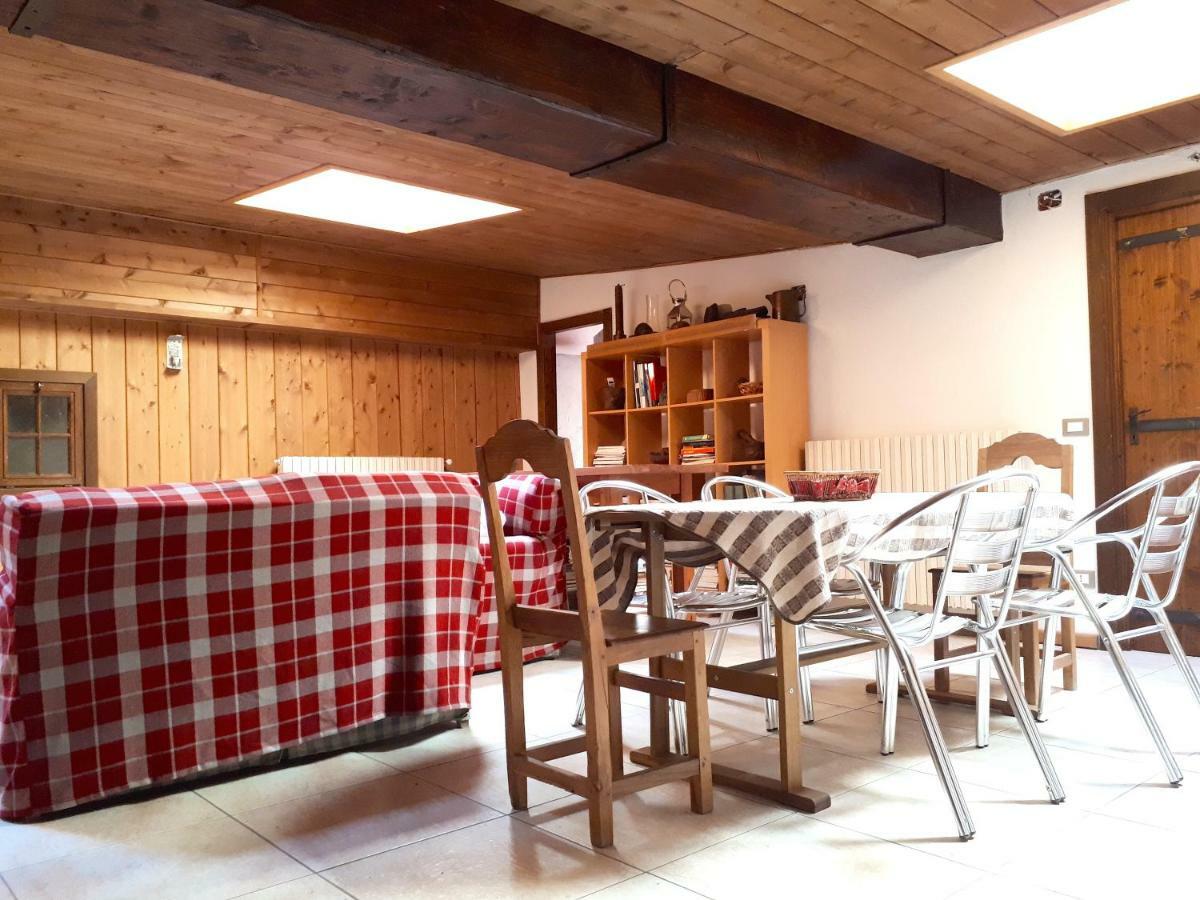 Chez Soi Taverna A Apartment *